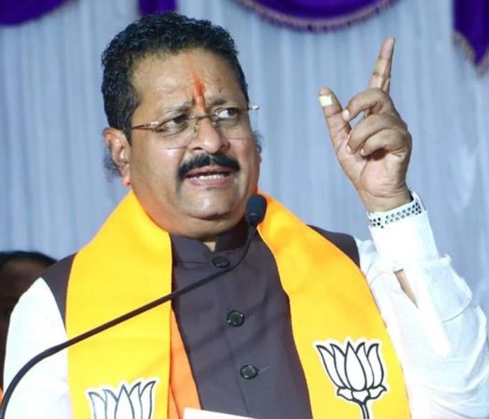ಹೈಕಮಾಂಡ್ ಬುಲಾವ್..ದಿಲ್ಲಿಗೆ ಹಾರಿದ ಯತ್ನಾಳ್ !